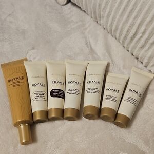 Elizabeth Grant Royale Skincare Set - Gold and Cream**Used**
